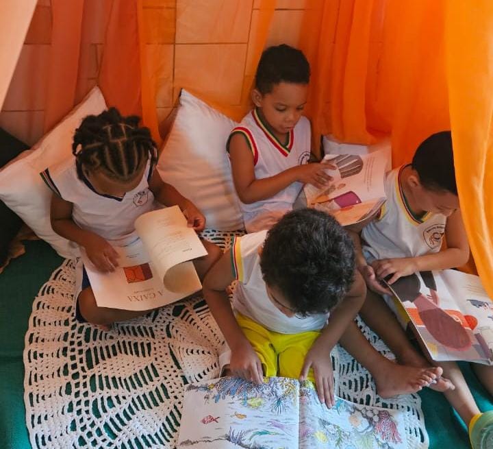 Mostra Pedagógica da Escola Infantil APITO reúne famílias e destaca o protagonismo infantil